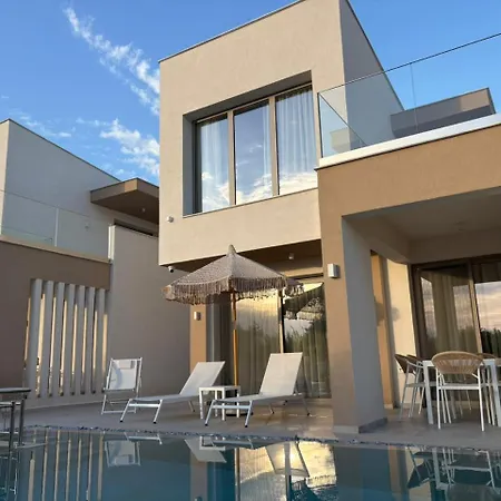 Βίλα Calm Luxury Λιμενάρια